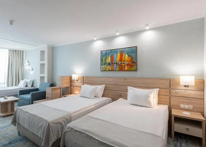 Курортний комплекс Neptun 4*