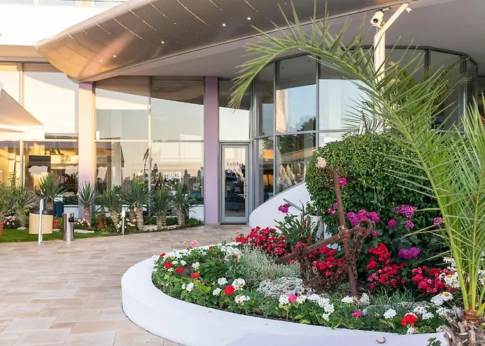 Курортний комплекс Neptun 4*