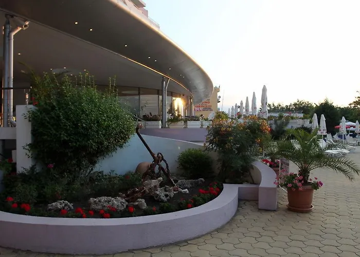 Курортний комплекс Neptun 4*