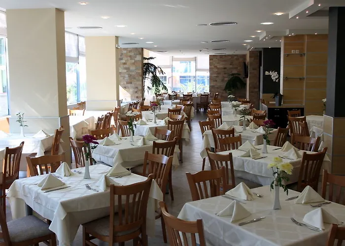 Neptun 4* Сонячний Берег