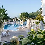 Neptun Üdülőközpont 4*