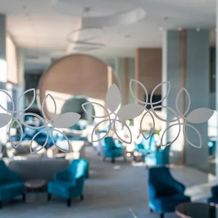 Neptun Resort 4*