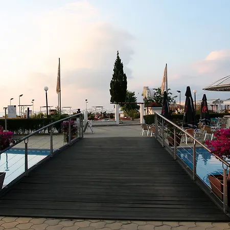 Курортный комплекс Neptun 4*