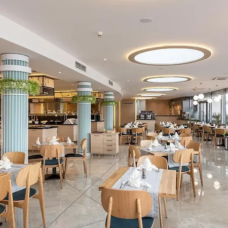 乐朋海滩酒店 4* 阳光海滩